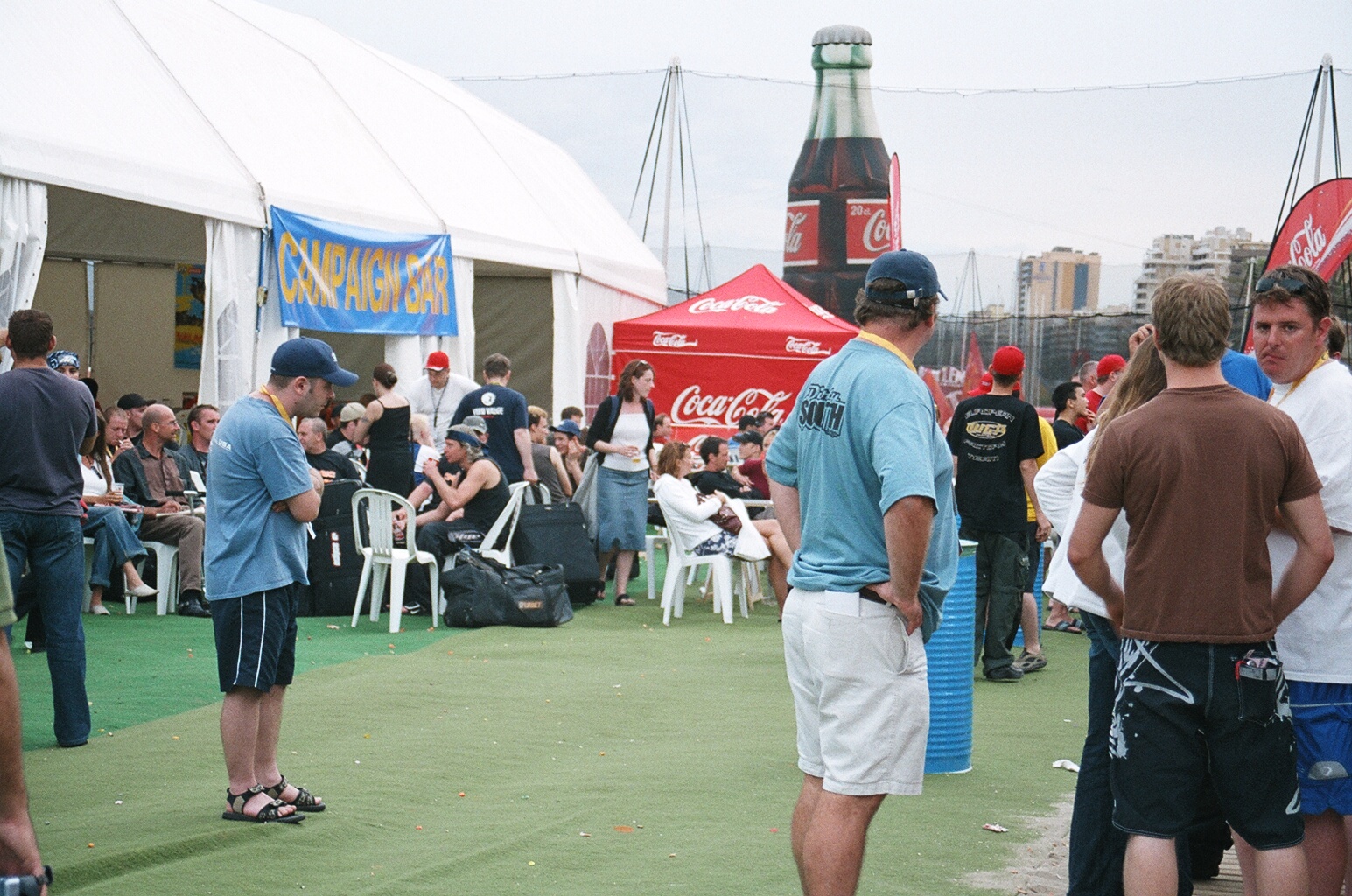 Fotografía MB 40004 en el álbum Malaga Beach 2004